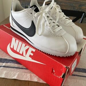 Nike White and Black Cortez Sneakers Size 8